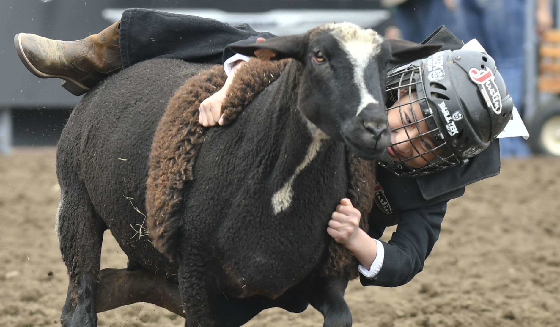 053019 Mini Rodeo news 19.jpg